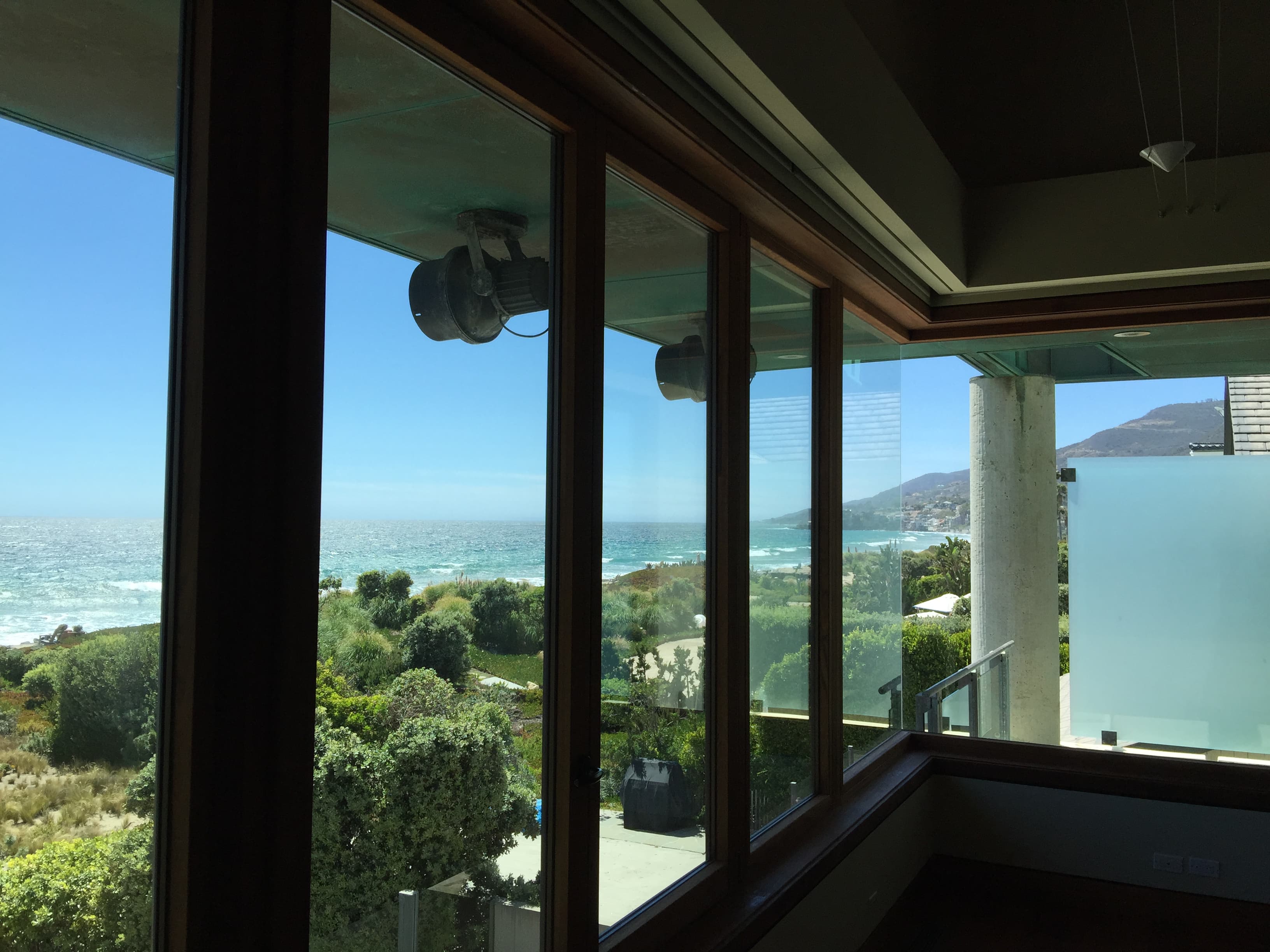 Window and door installation project photo 44